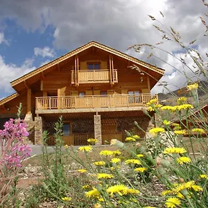 Madame Les De L'altiport Chalet