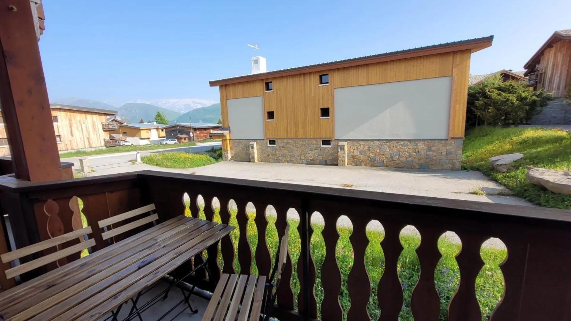 Residence Athos C2-1 Chambre-Alpe D'Huez-Centre Station France