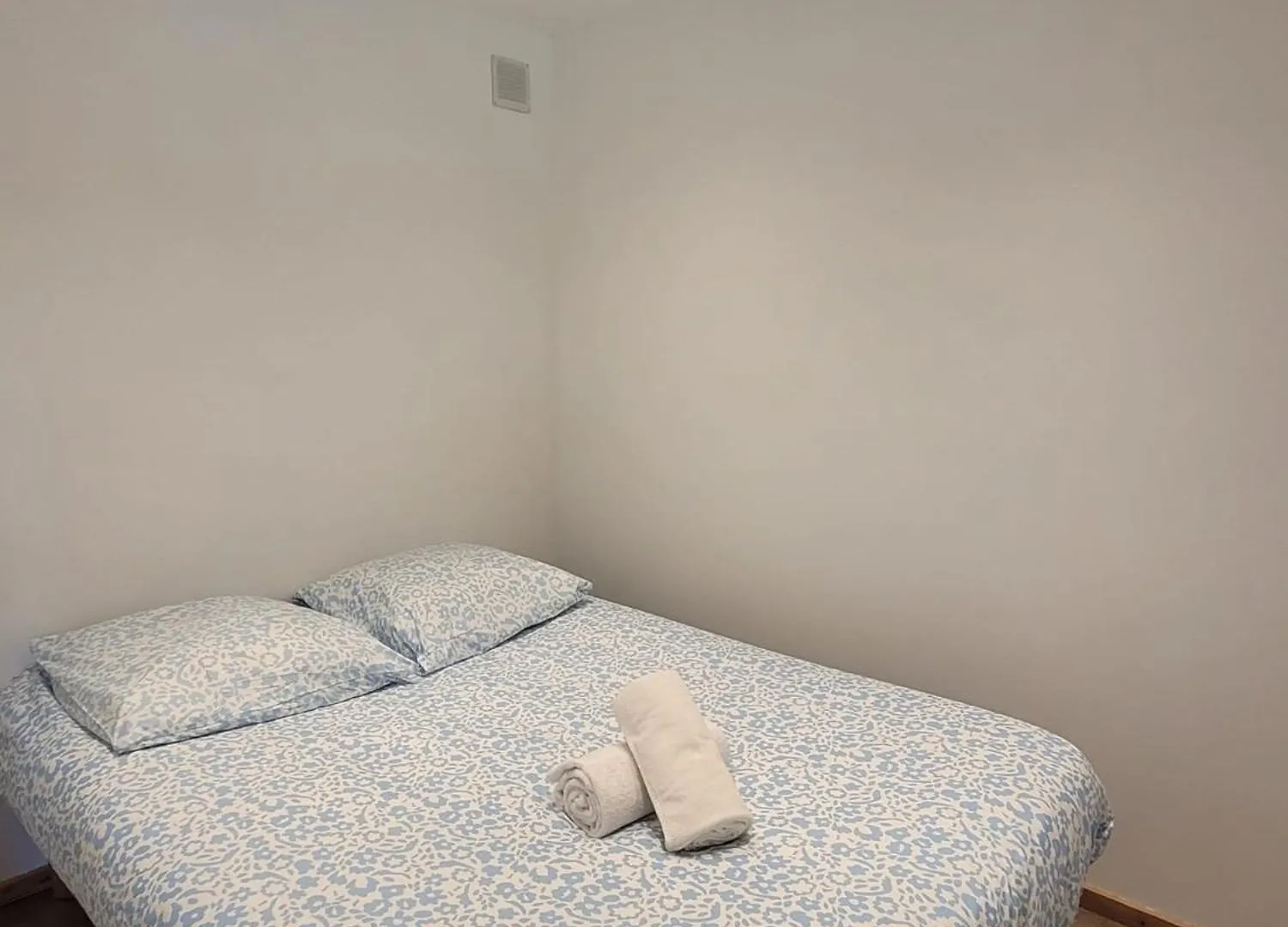 Residence Athos C2-1 Chambre-Alpe D'Huez-Centre Station Apartment